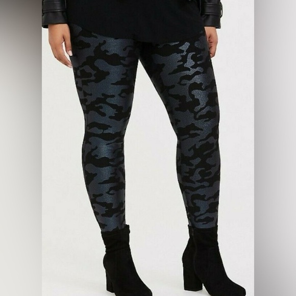 Torrid Leggings Womens 3X Black Multi Metallic Camoflage Pull On Cotton Spandex - Picture 4 of 11